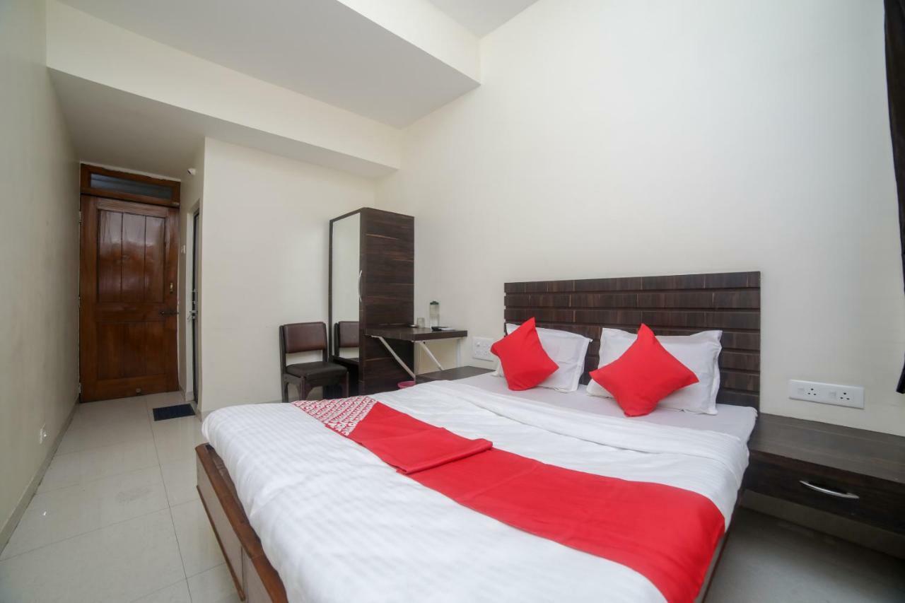 Oyo 46697 Hotel Gopi Nagpur Zewnętrze zdjęcie