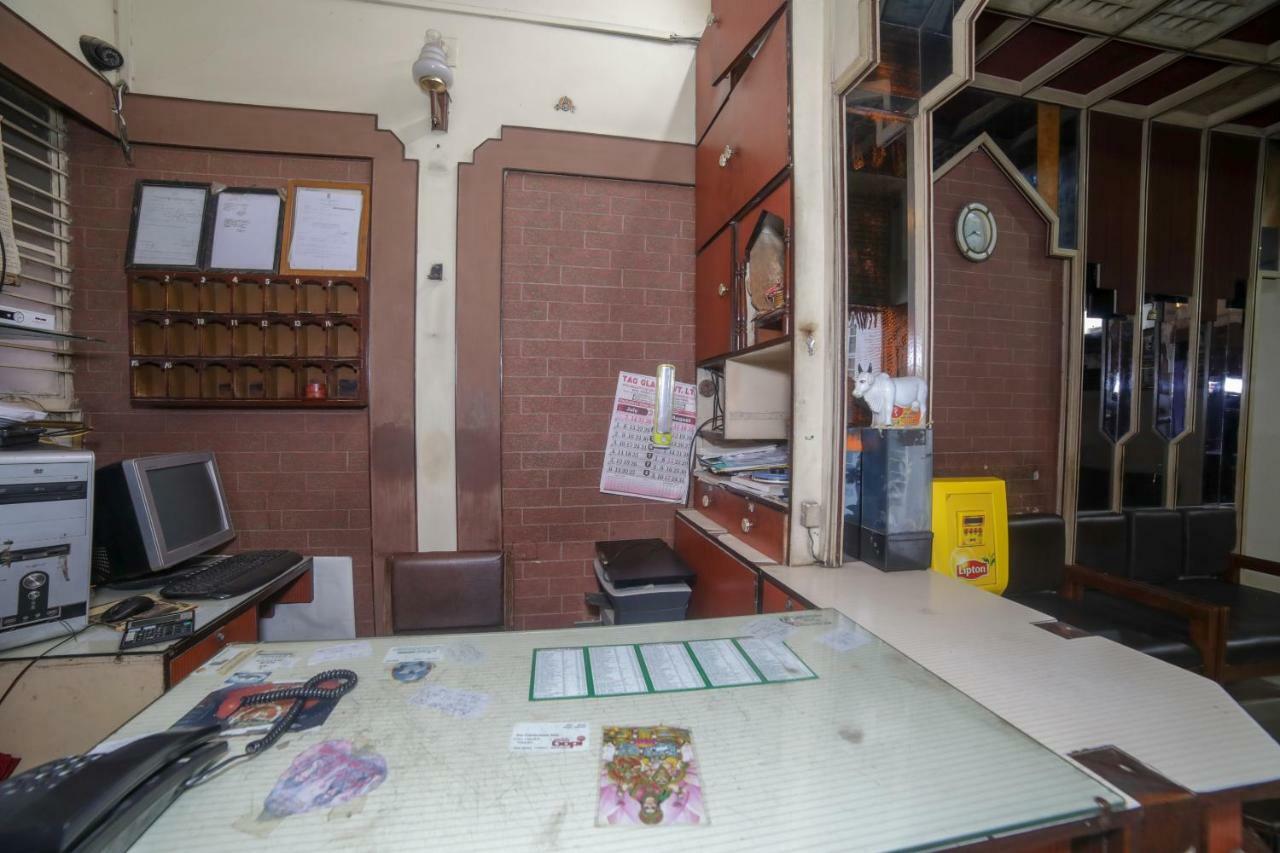 Oyo 46697 Hotel Gopi Nagpur Zewnętrze zdjęcie