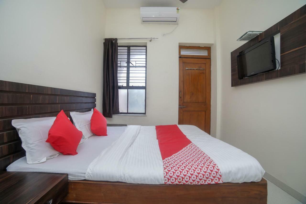 Oyo 46697 Hotel Gopi Nagpur Zewnętrze zdjęcie