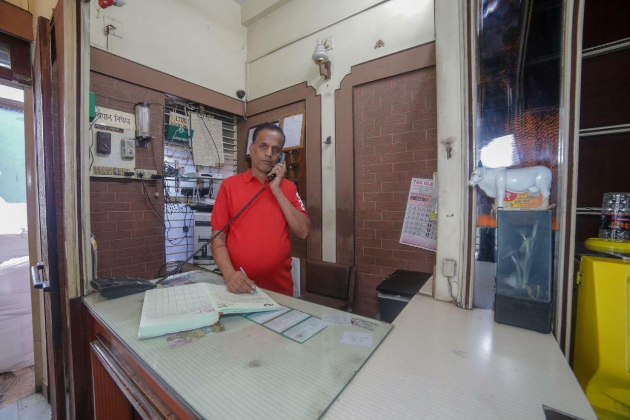Oyo 46697 Hotel Gopi Nagpur Zewnętrze zdjęcie